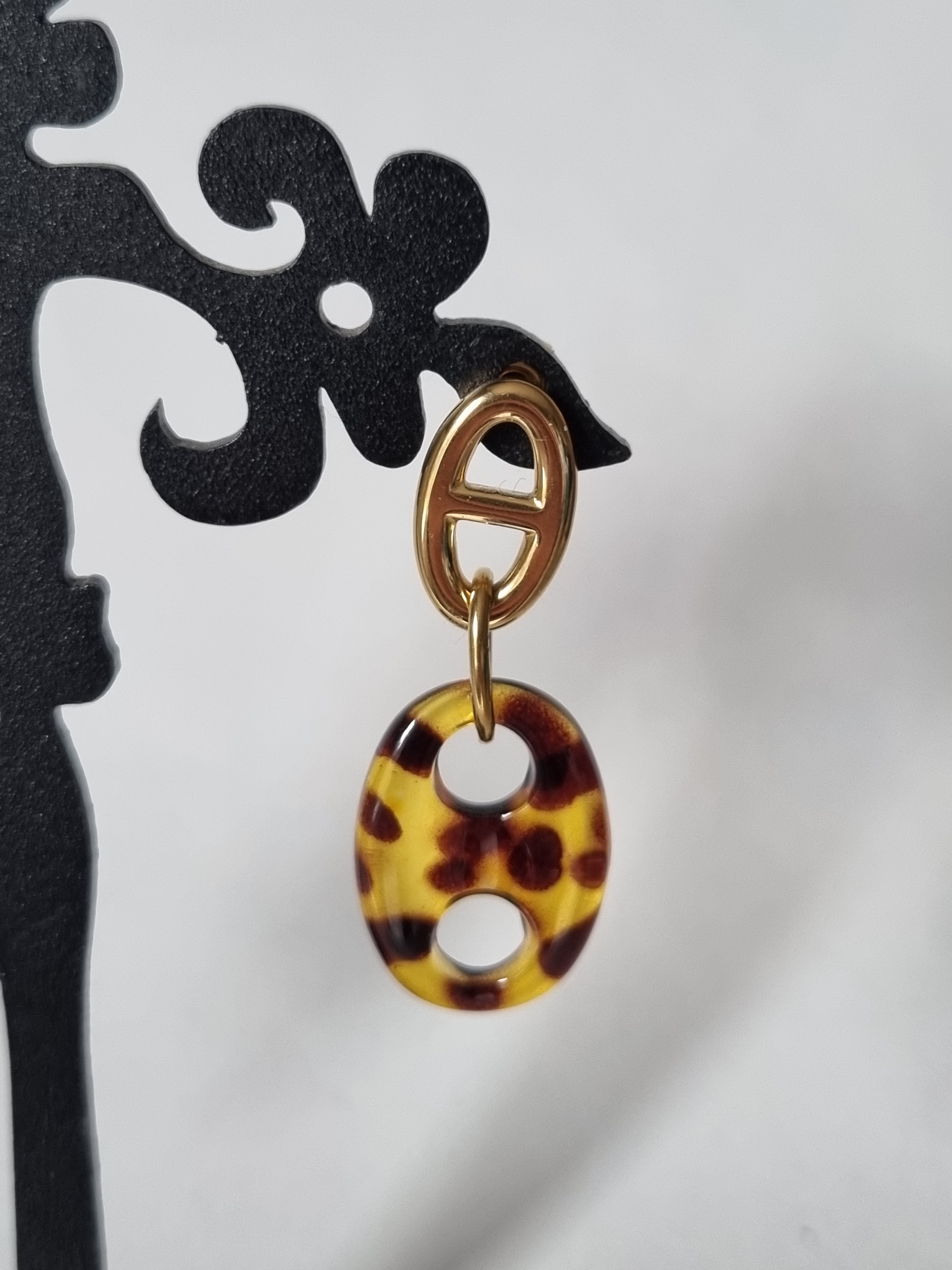 Boucles d’oreilles Ovales Tortoise & Maillon Doré