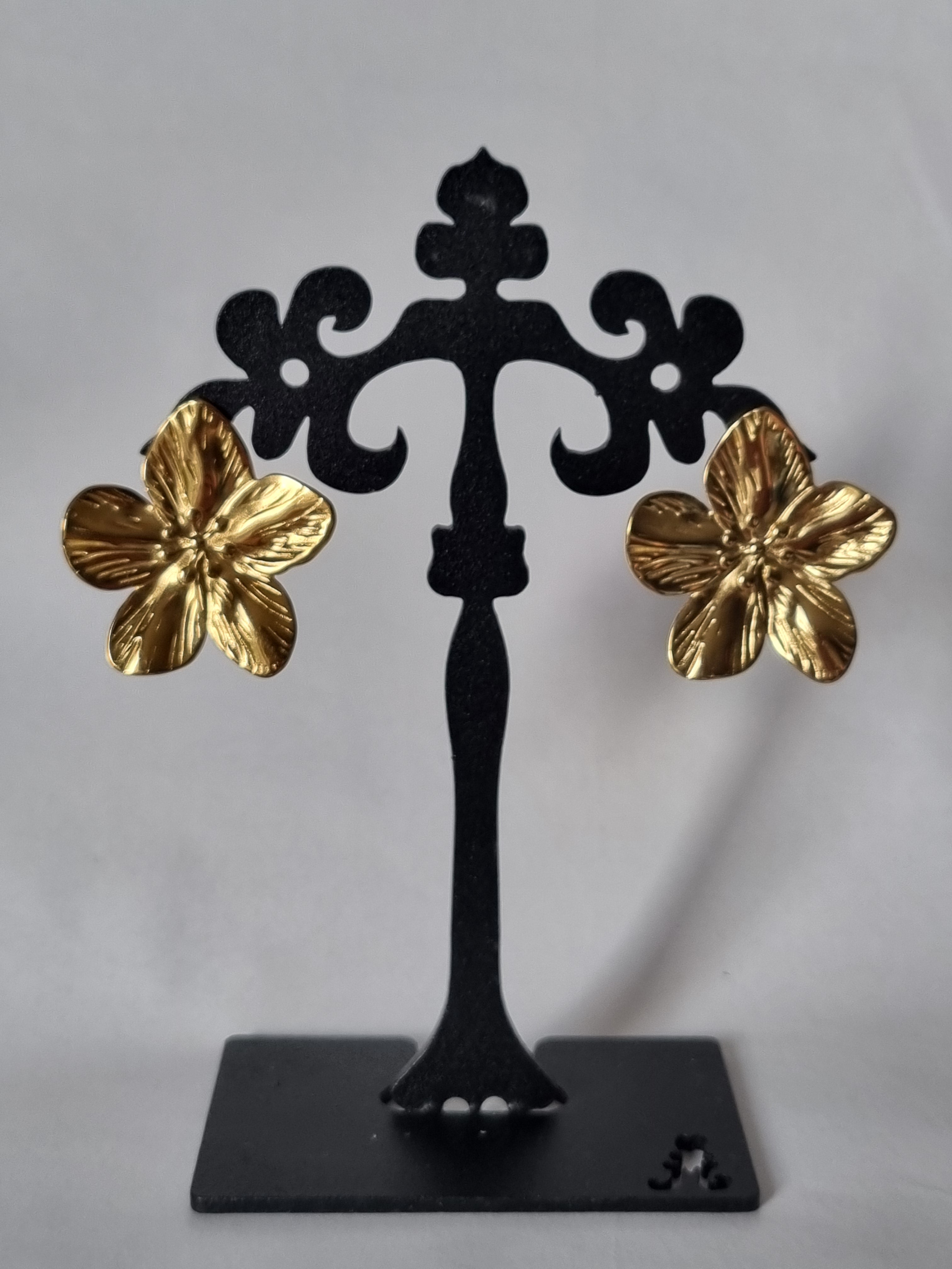Boucles d’oreilles Fleurs Dorées Texturées