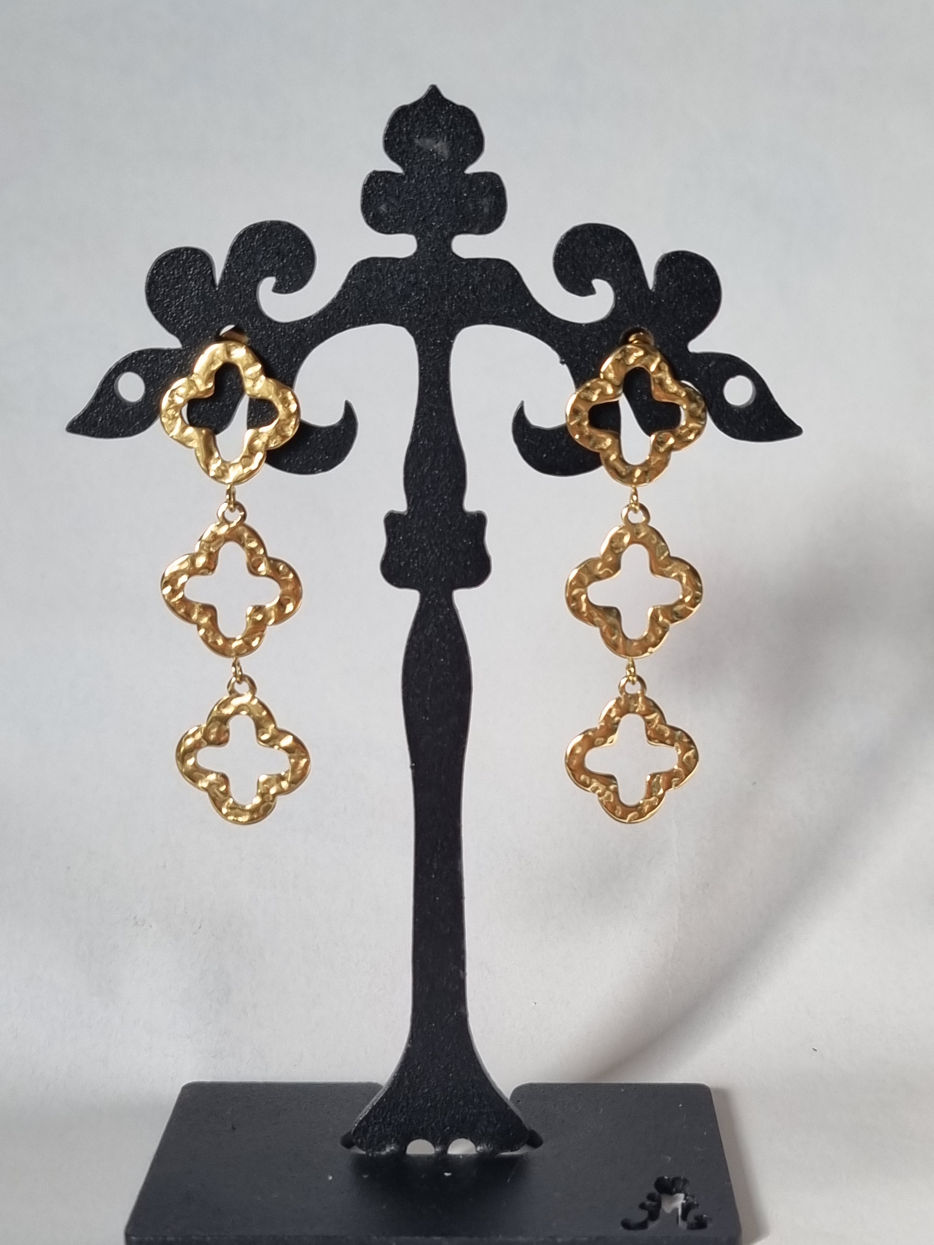 Boucles d’oreilles Quatrefeuilles Dorés Martelés