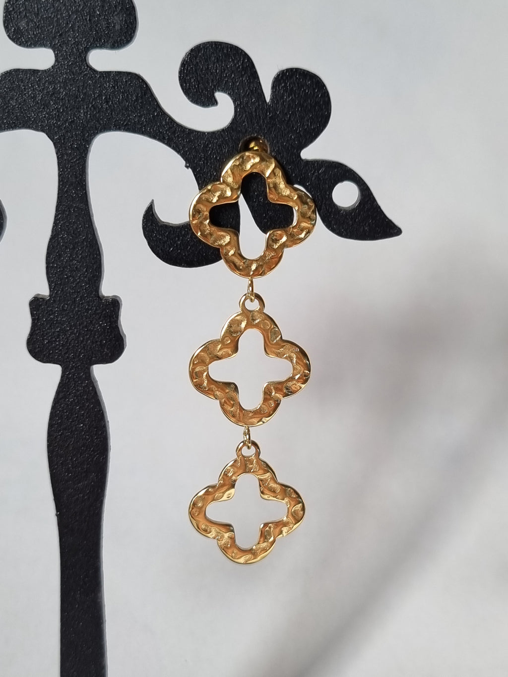 Boucles d’oreilles Quatrefeuilles Dorés Martelés