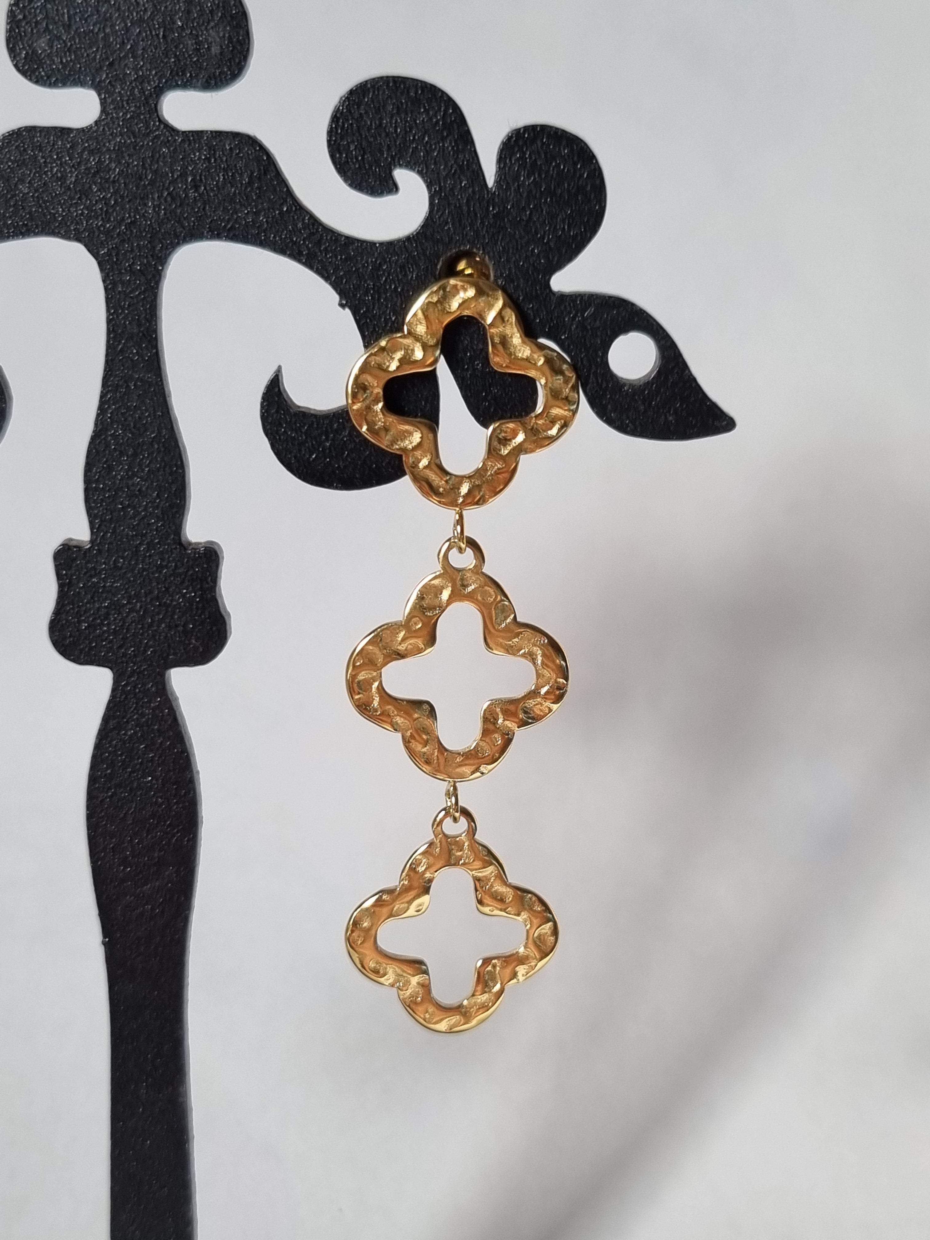 Boucles d’oreilles Quatrefeuilles Dorés Martelés