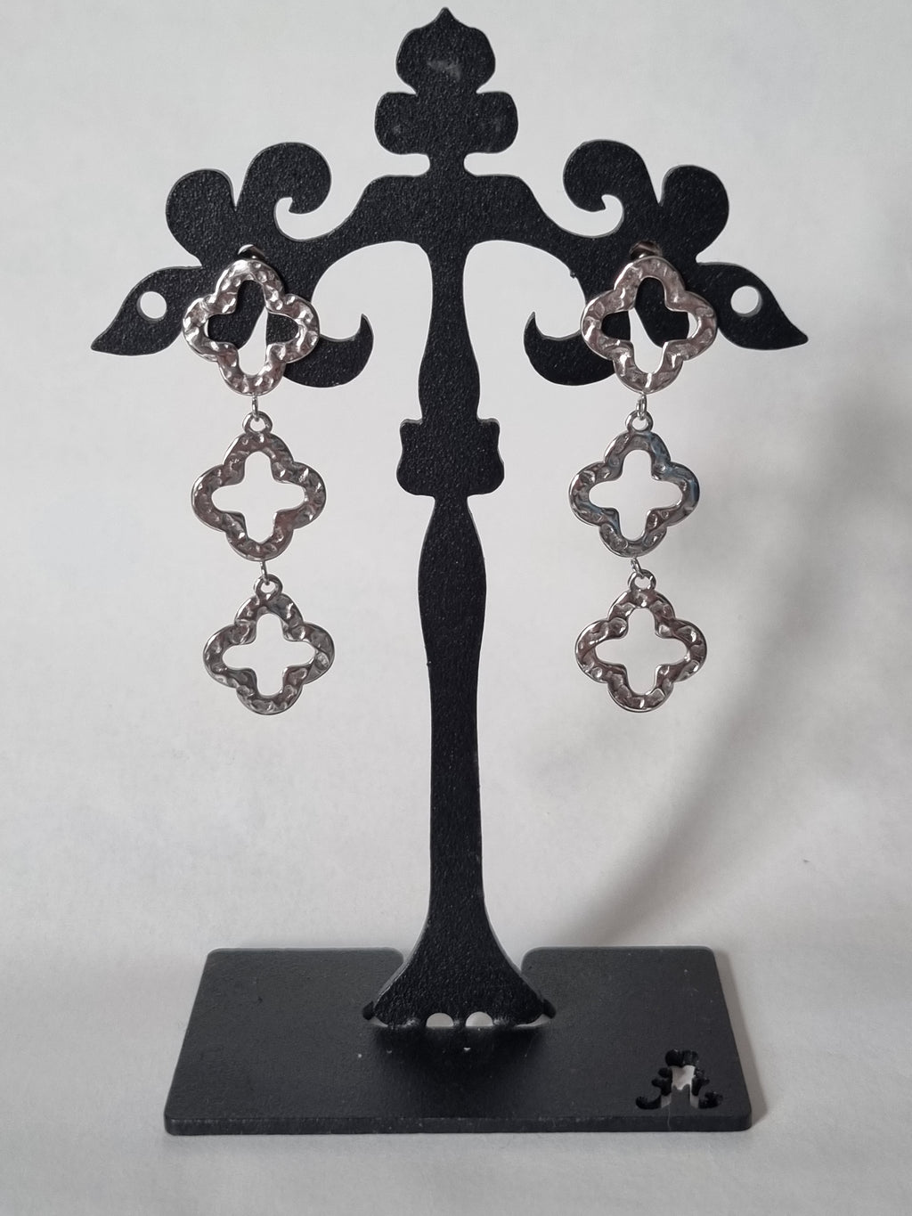Boucles d’oreilles Quatrefeuilles Dorés Martelés