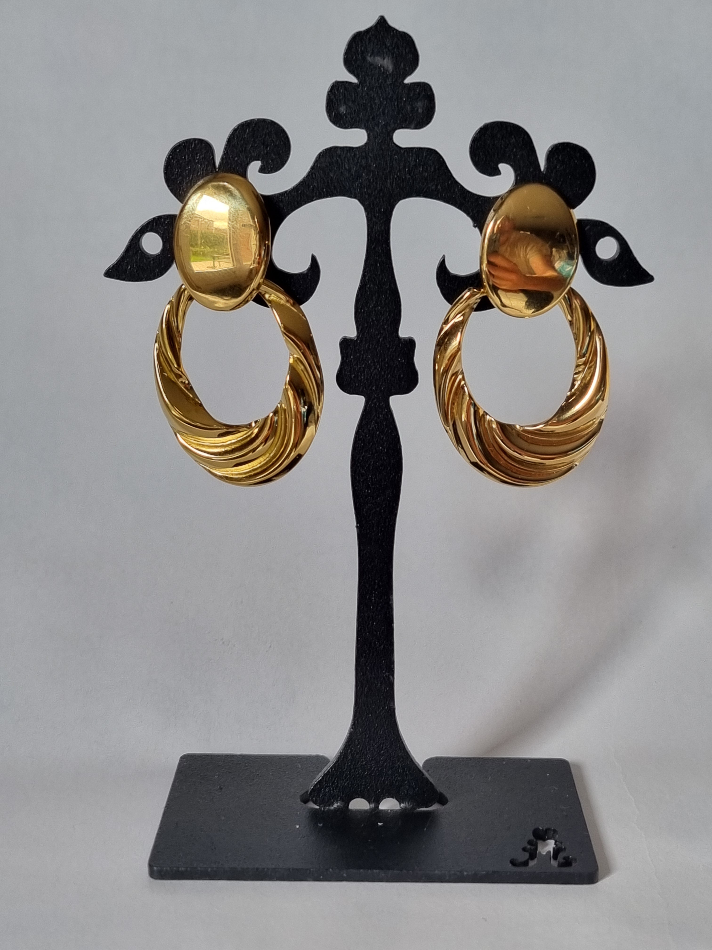 Boucles d’oreilles Anneaux Torsadés & Clous Dorés