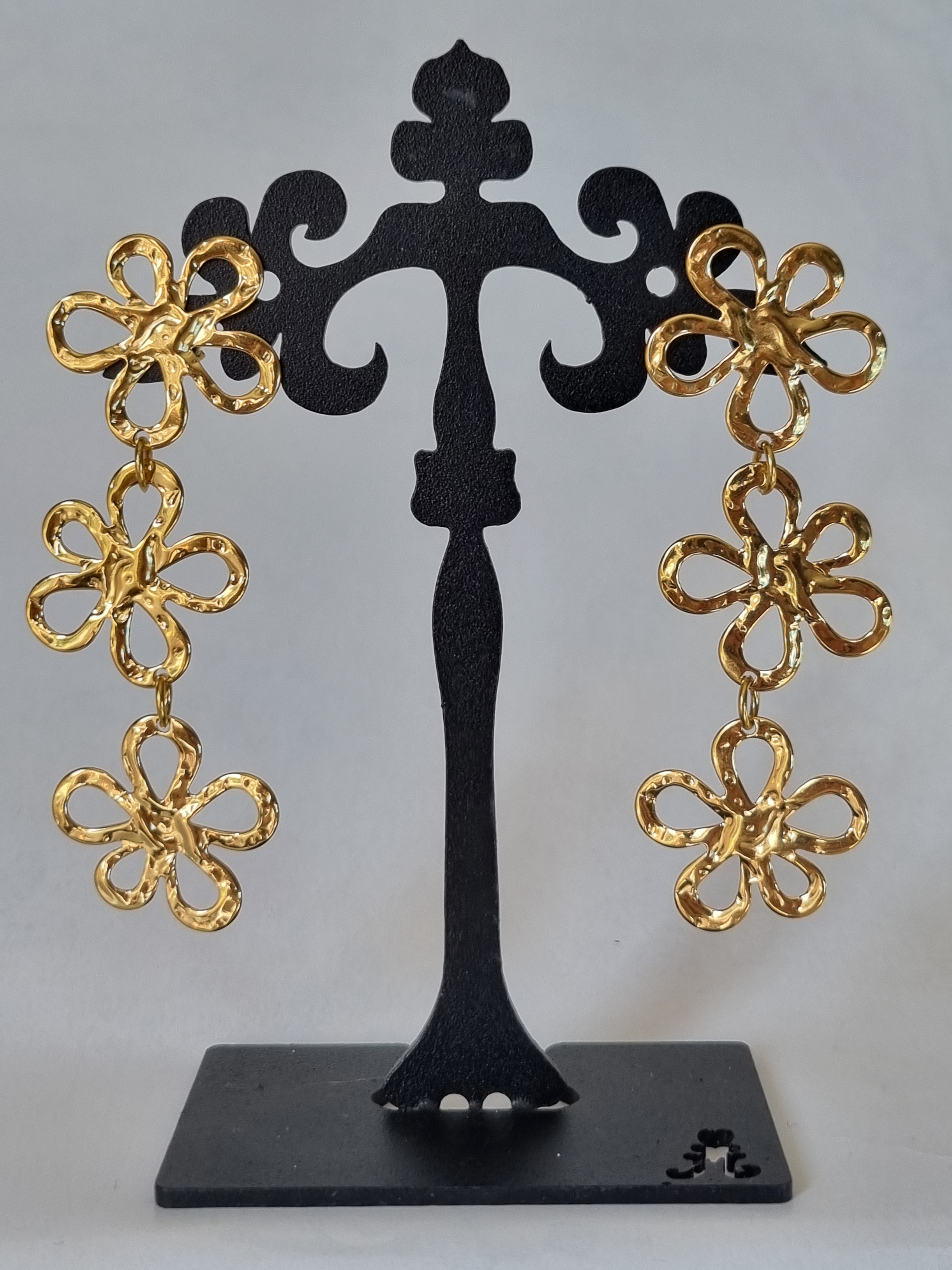 Boucles d'oreilles Floral Doré à Trois Fleurs