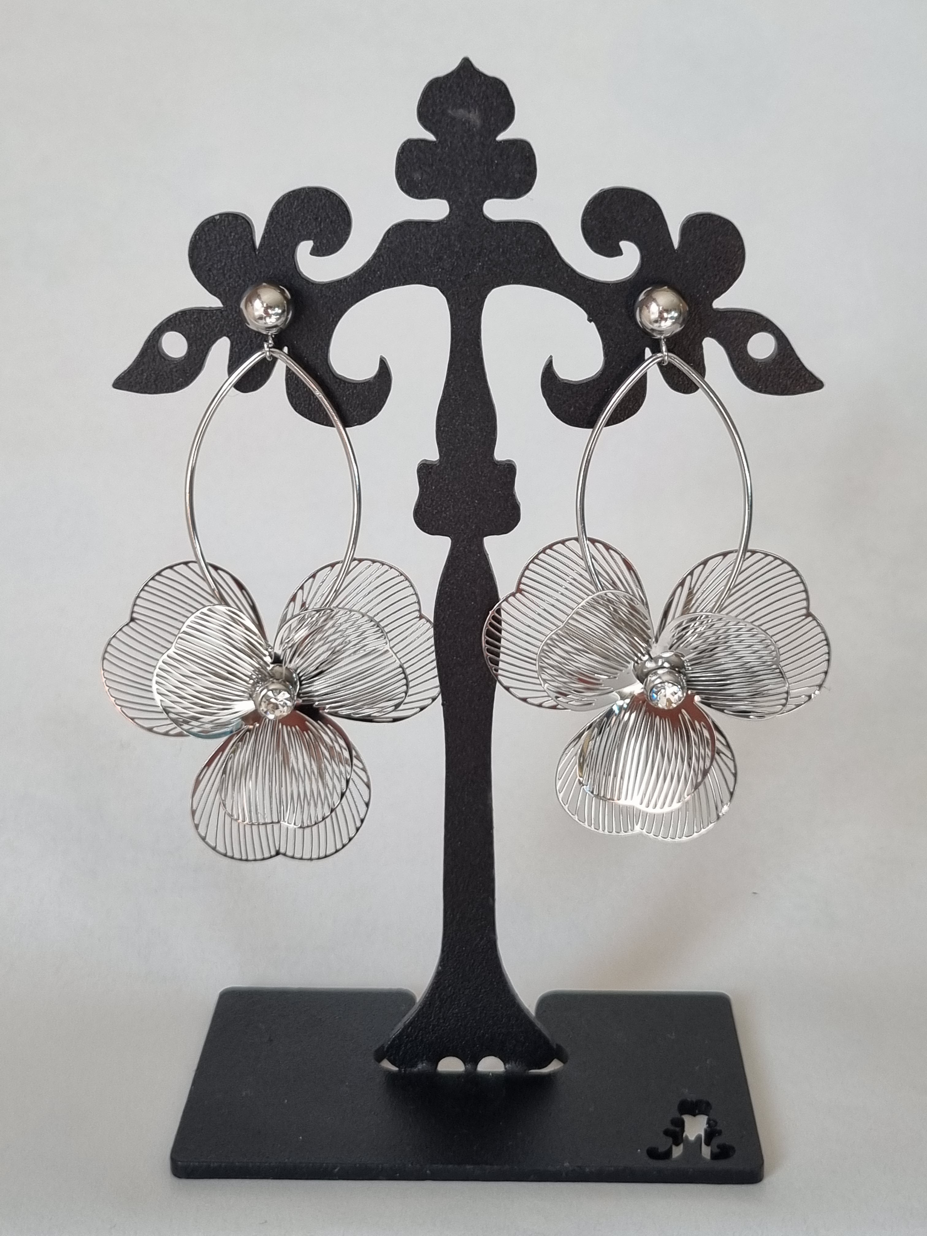 Boucles d’Oreilles Fleur Filigrane Dorée