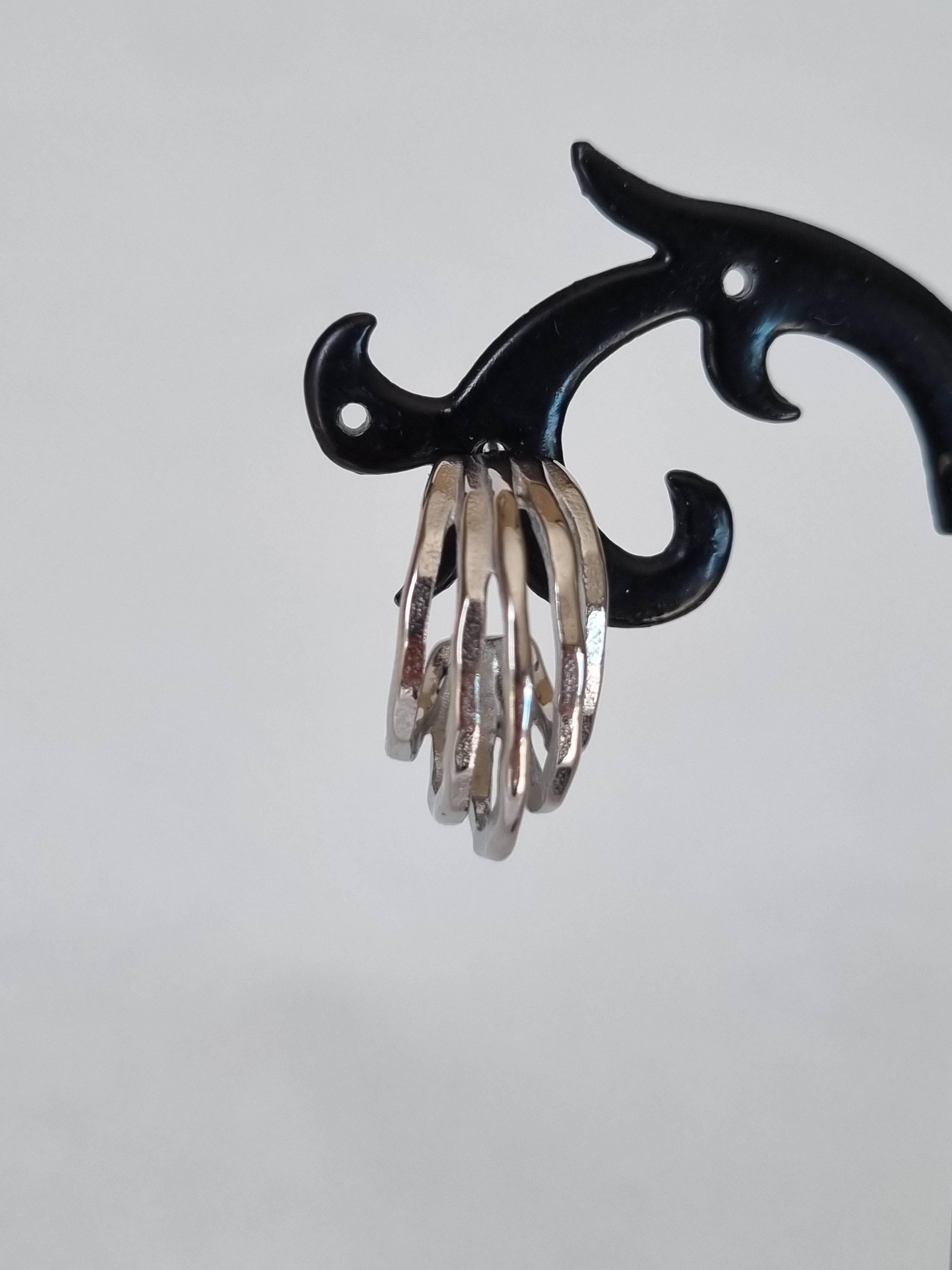 boucles d'oreilles dorées Entrelacées – Élégance Moderne
