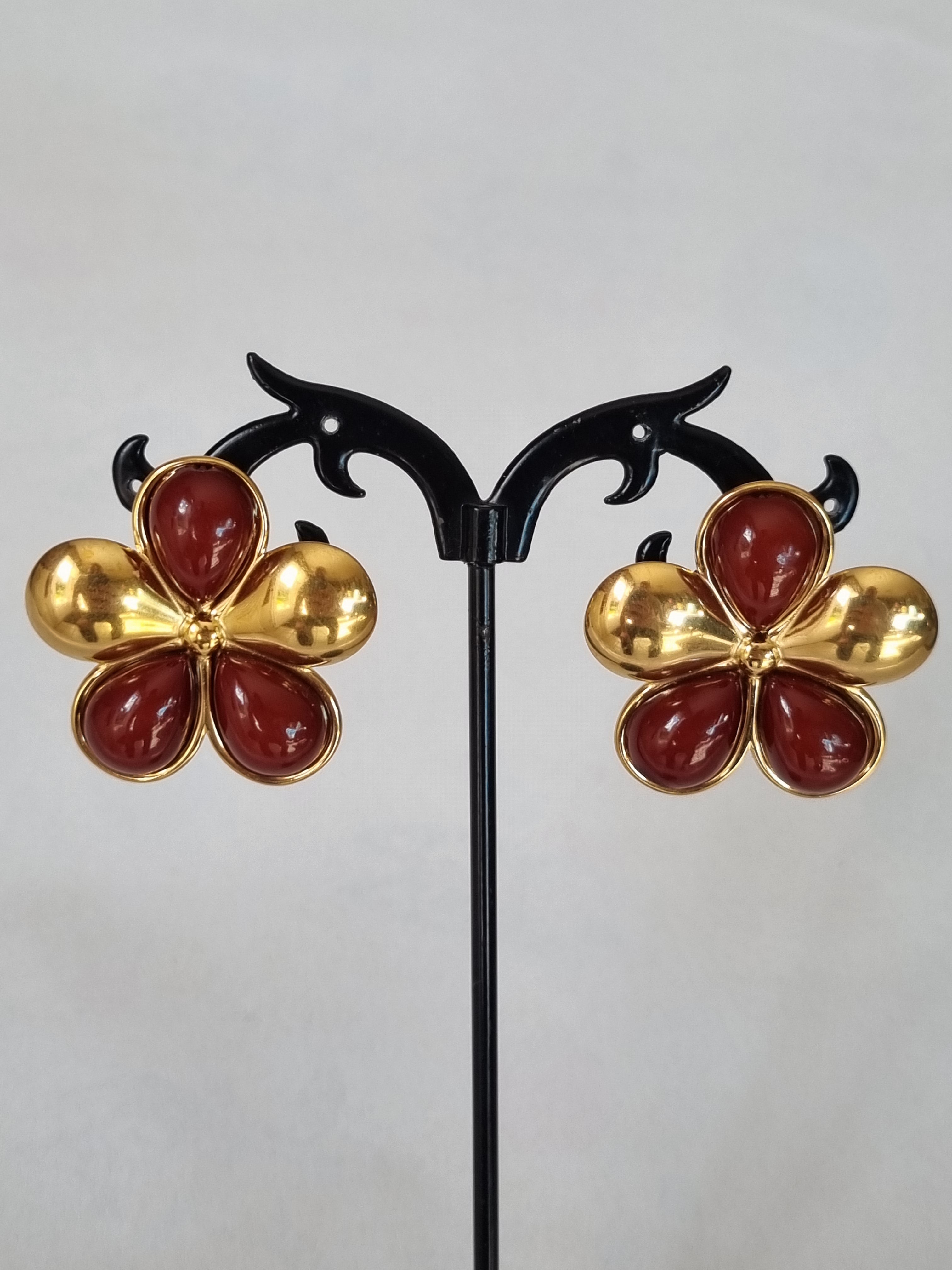 Boucles d’Oreilles Fleur Rouge & Doré