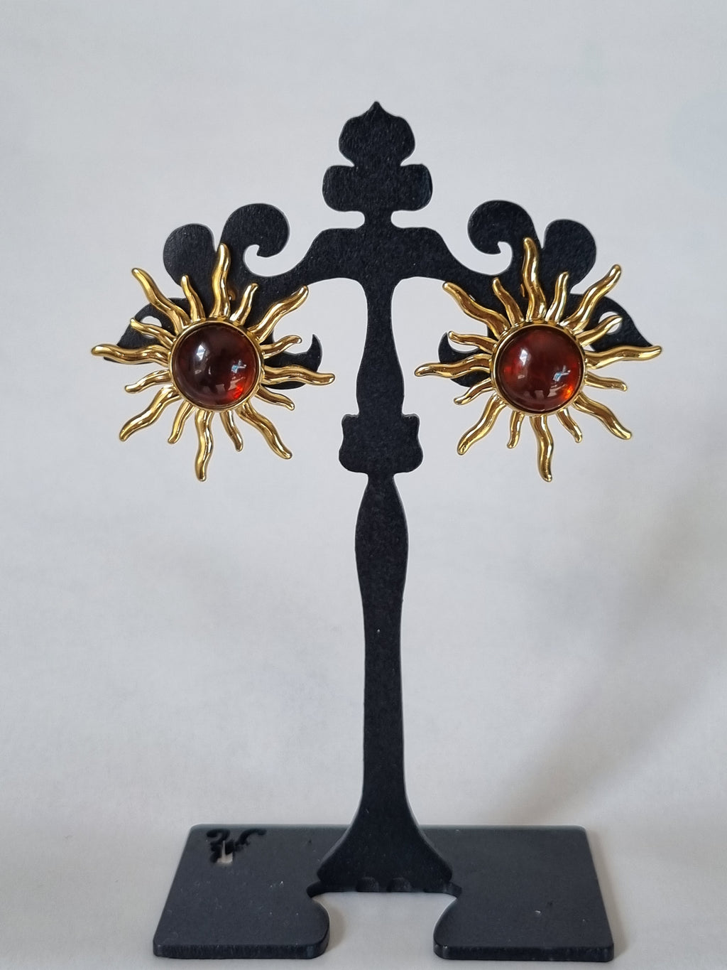 Boucles d’Oreilles Soleil Doré & Rouge
