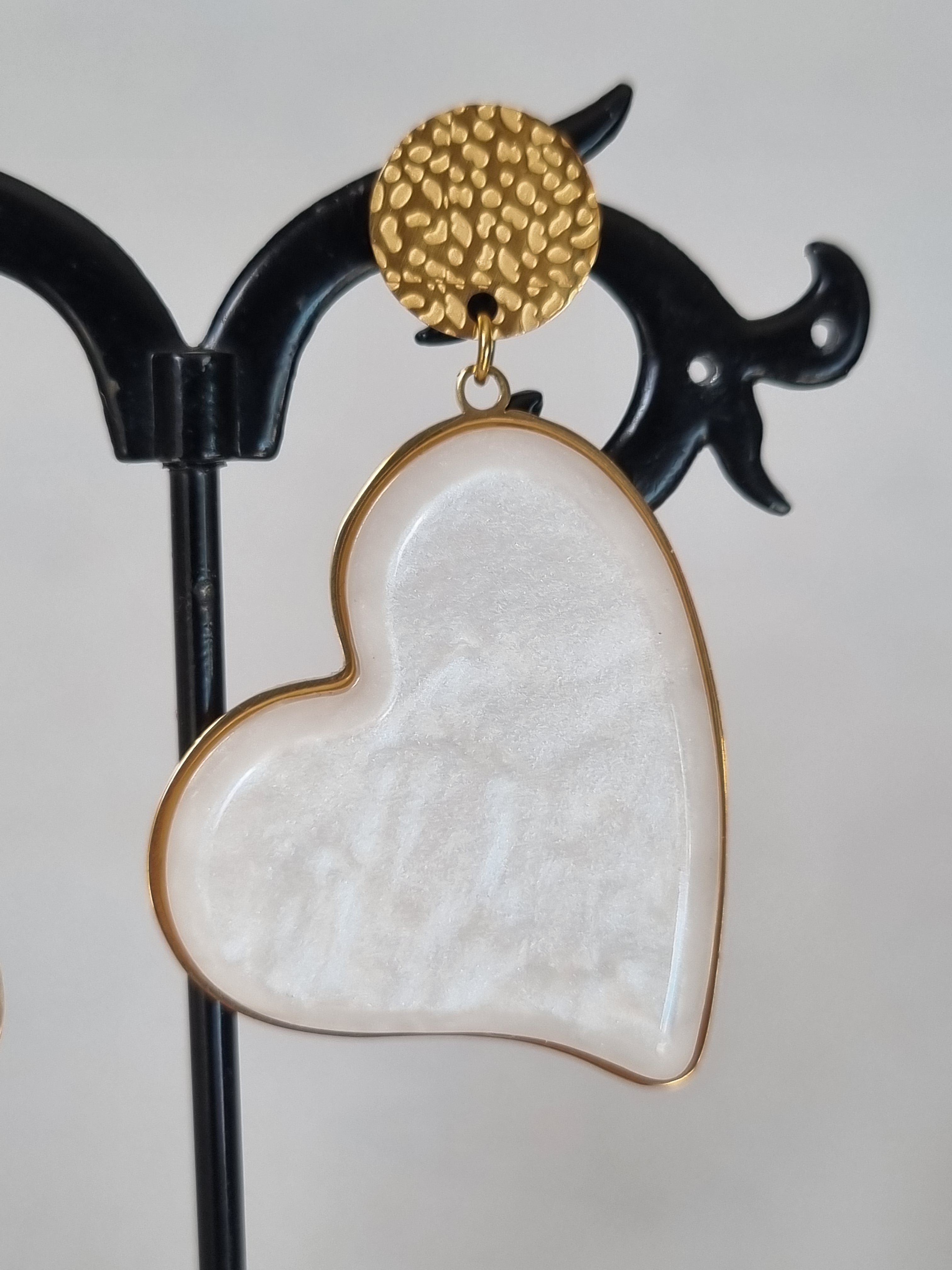 Boucles d’Oreilles Cœur Nacré & Doré