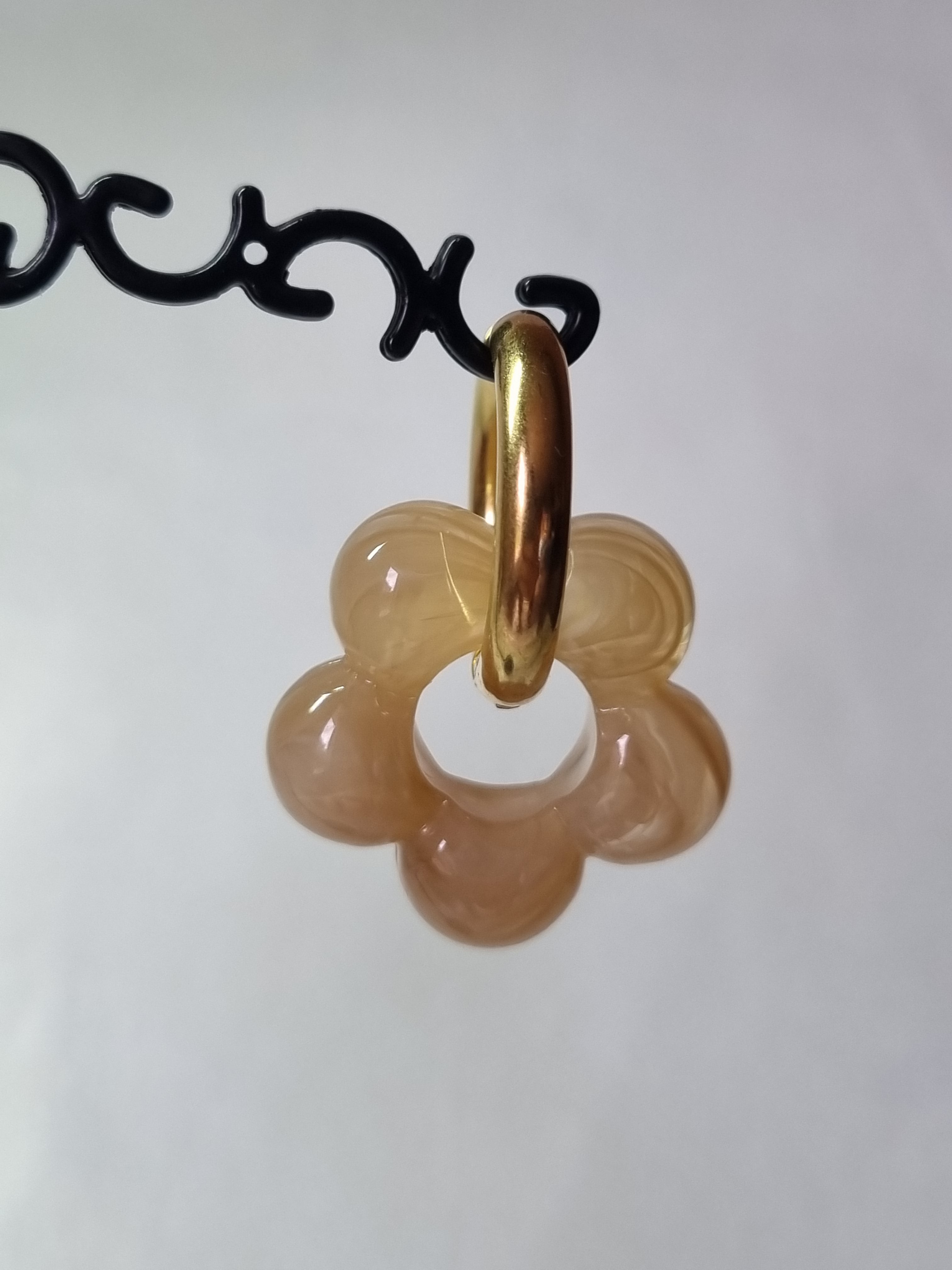 Boucles d’Oreilles Anneau Doré & Perles