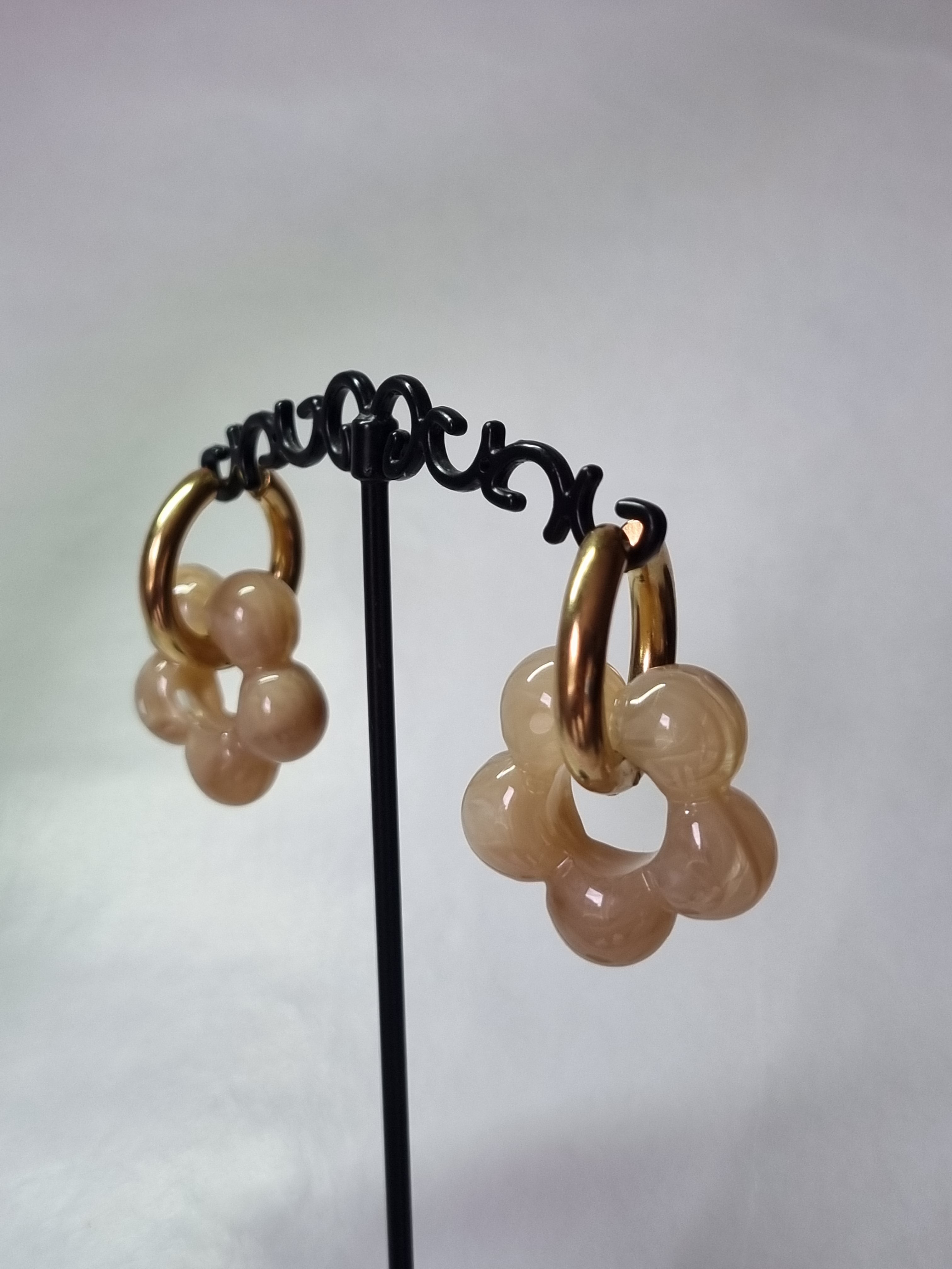 Boucles d’Oreilles Anneau Doré & Perles