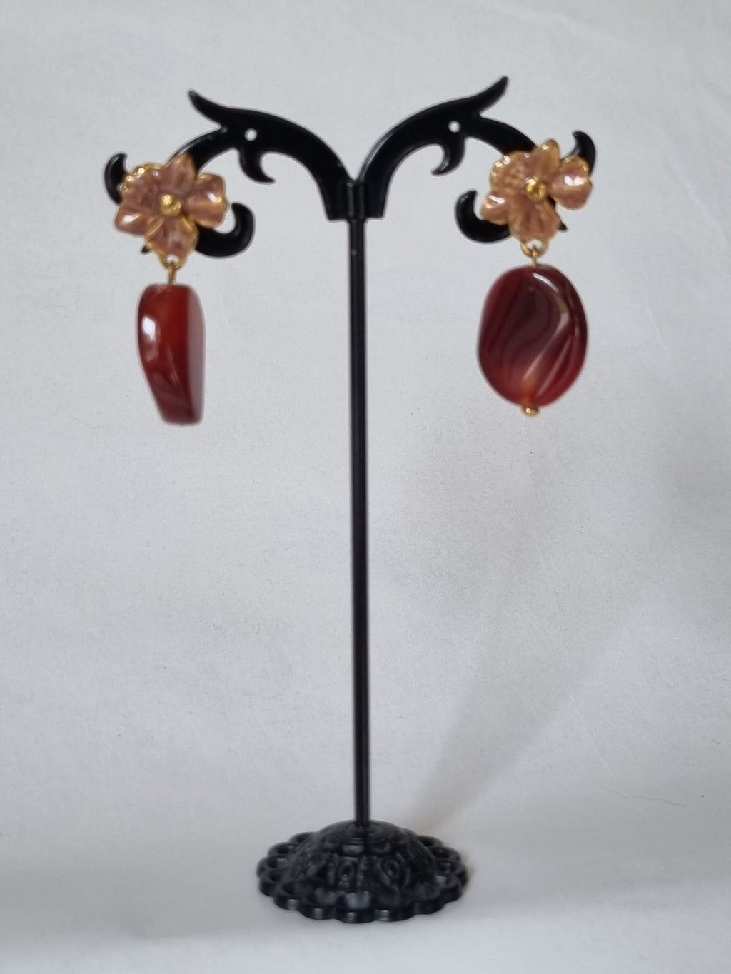 Boucles d’Oreilles Fleur Rose & Pierre Rouge