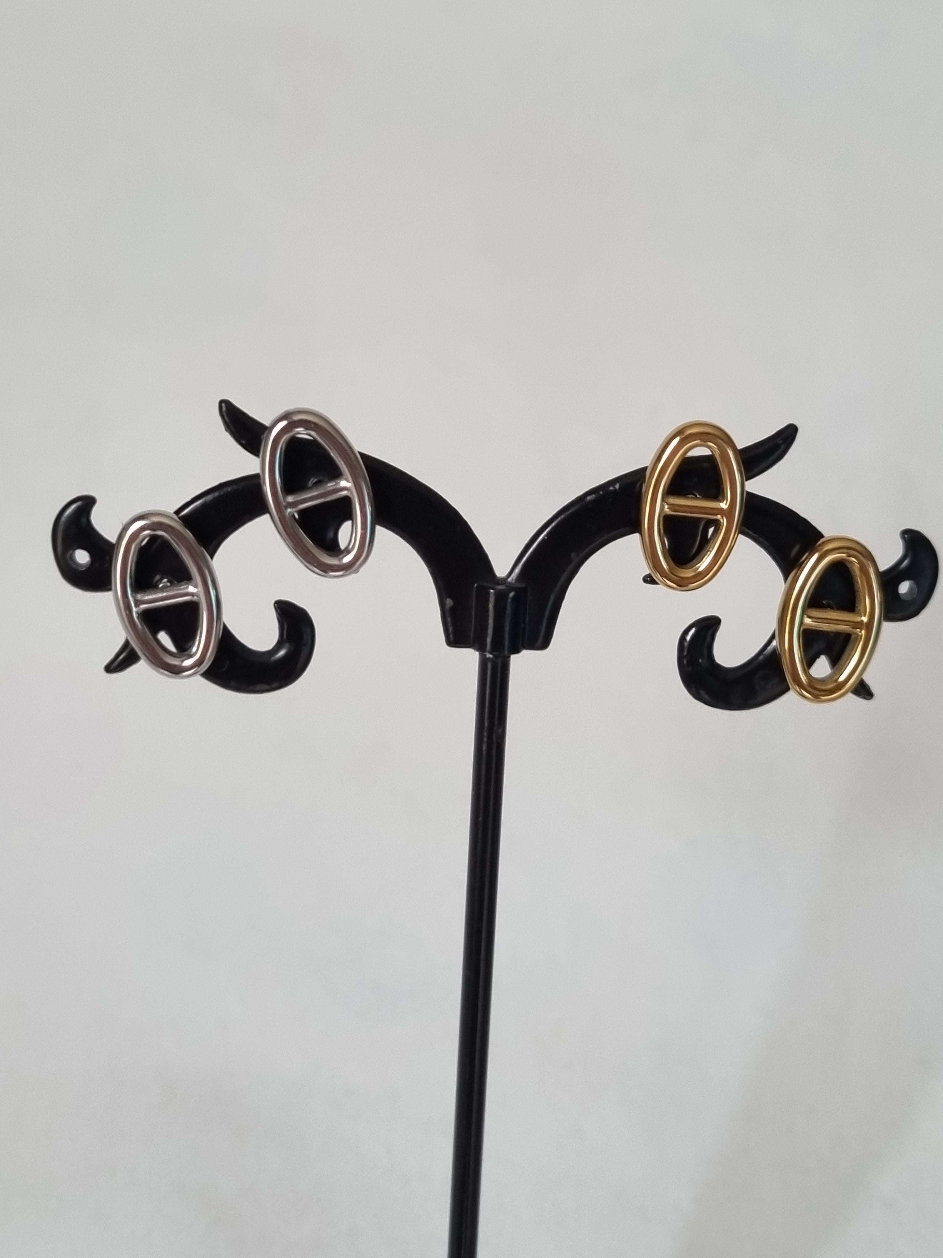 Boucles d'oreilles Dorés – Design Ovale