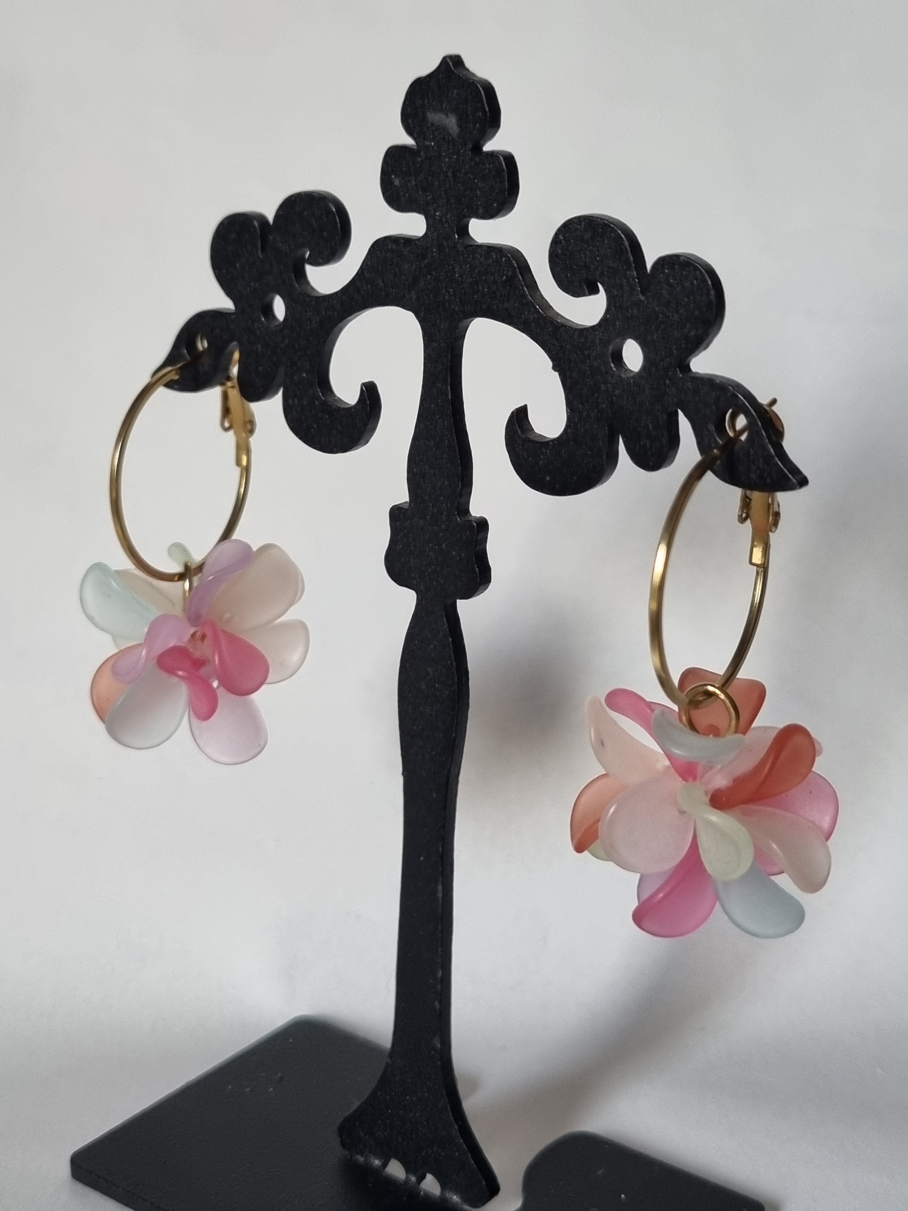 Boucles d’Oreilles Créoles Fleurs Pastel