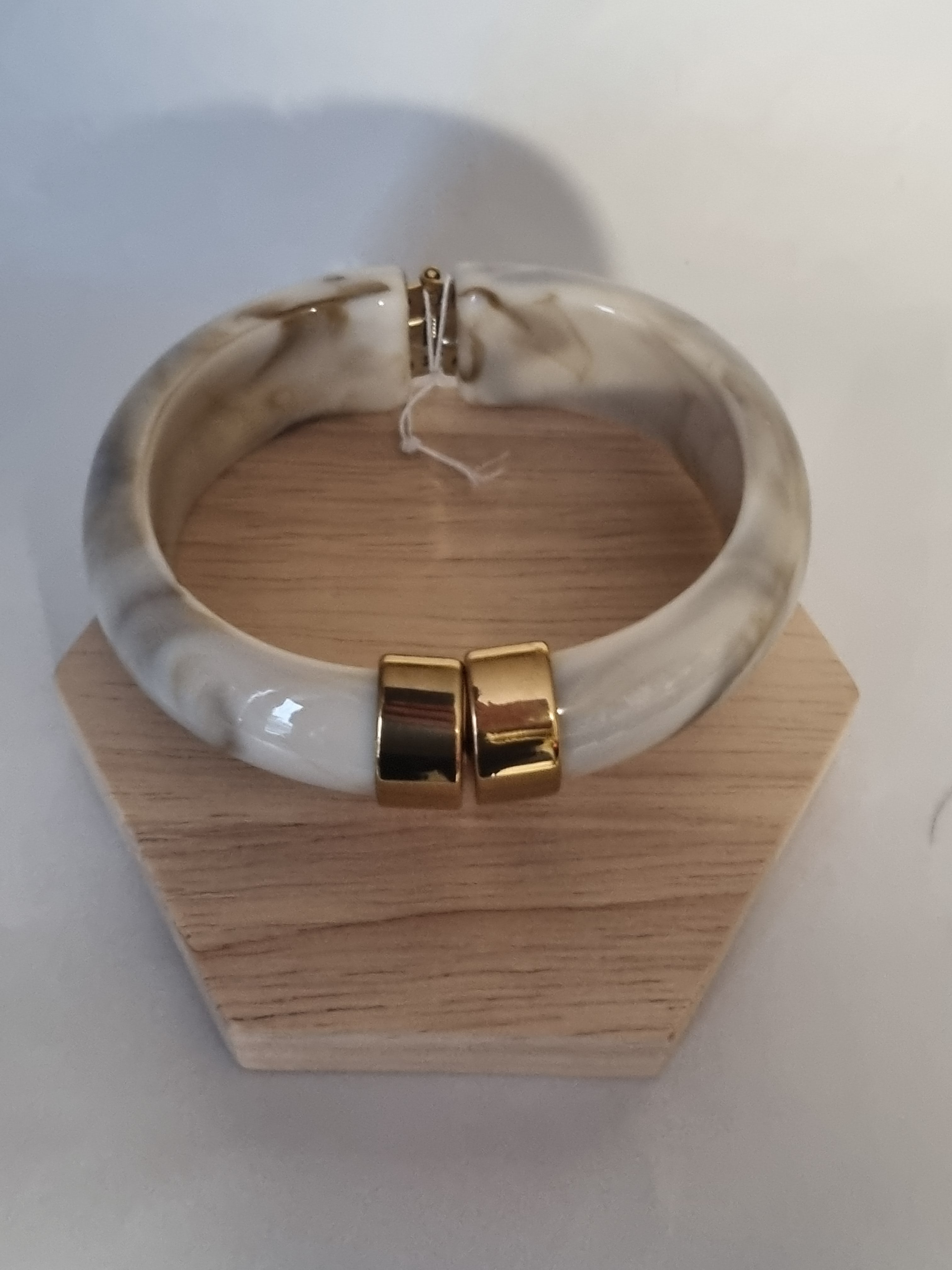 Bracelet Chic avec Fermoir Doré Luxe