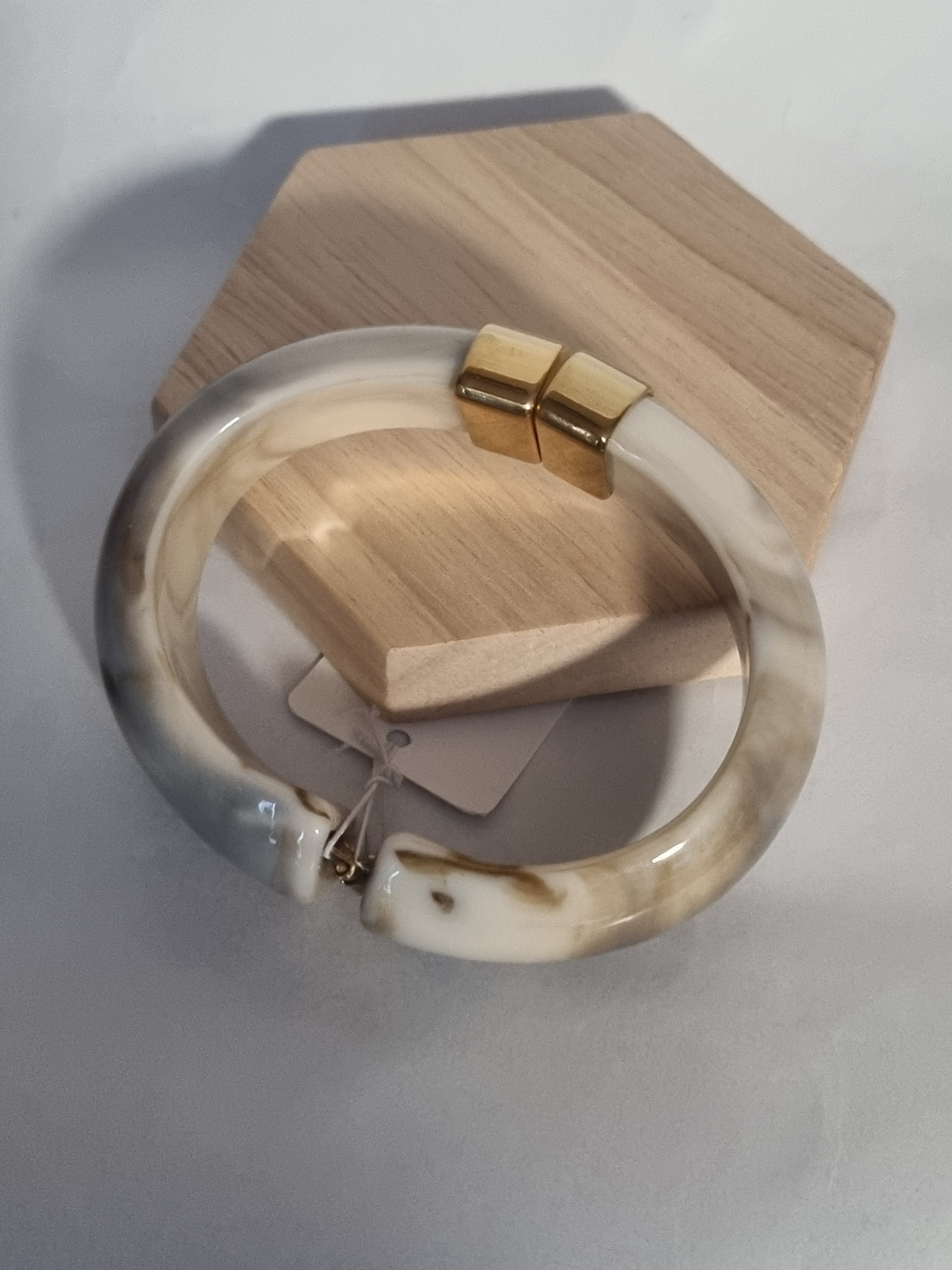Bracelet Chic avec Fermoir Doré Luxe