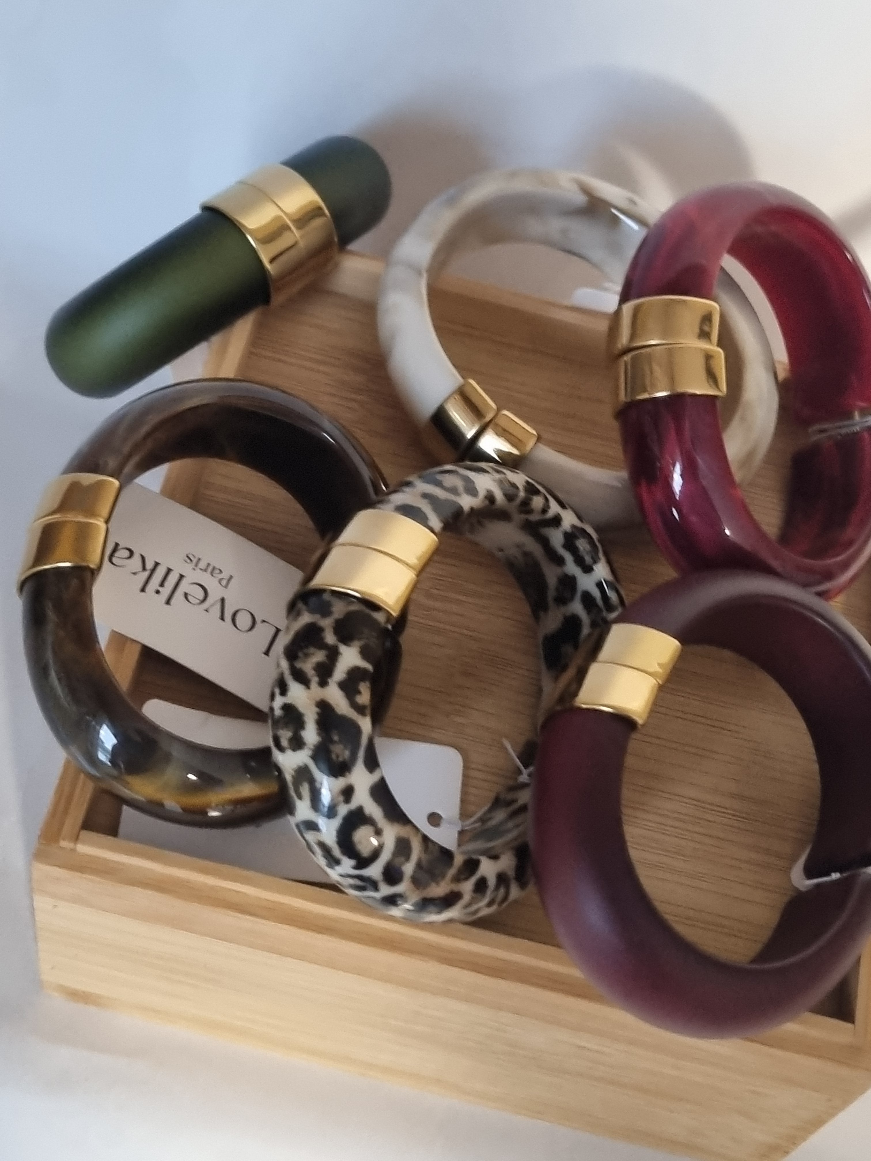 Bracelet Chic avec Fermoir Doré Luxe