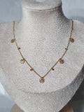 Collier Fleur Dorée – Bijou Fin & Féminin