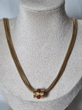 Collier Doré & Pierres Rouges – Bijou Chic et Raffiné