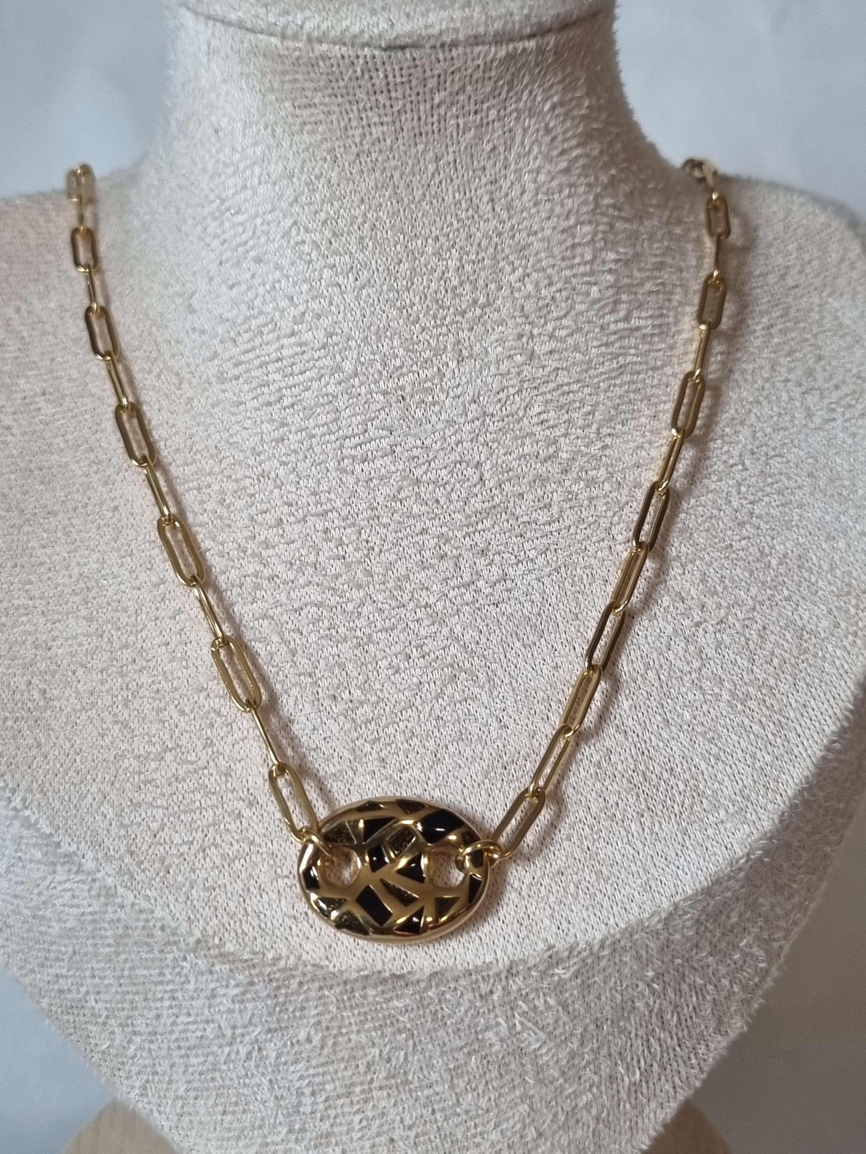 Collier Médaillon Noir & Doré