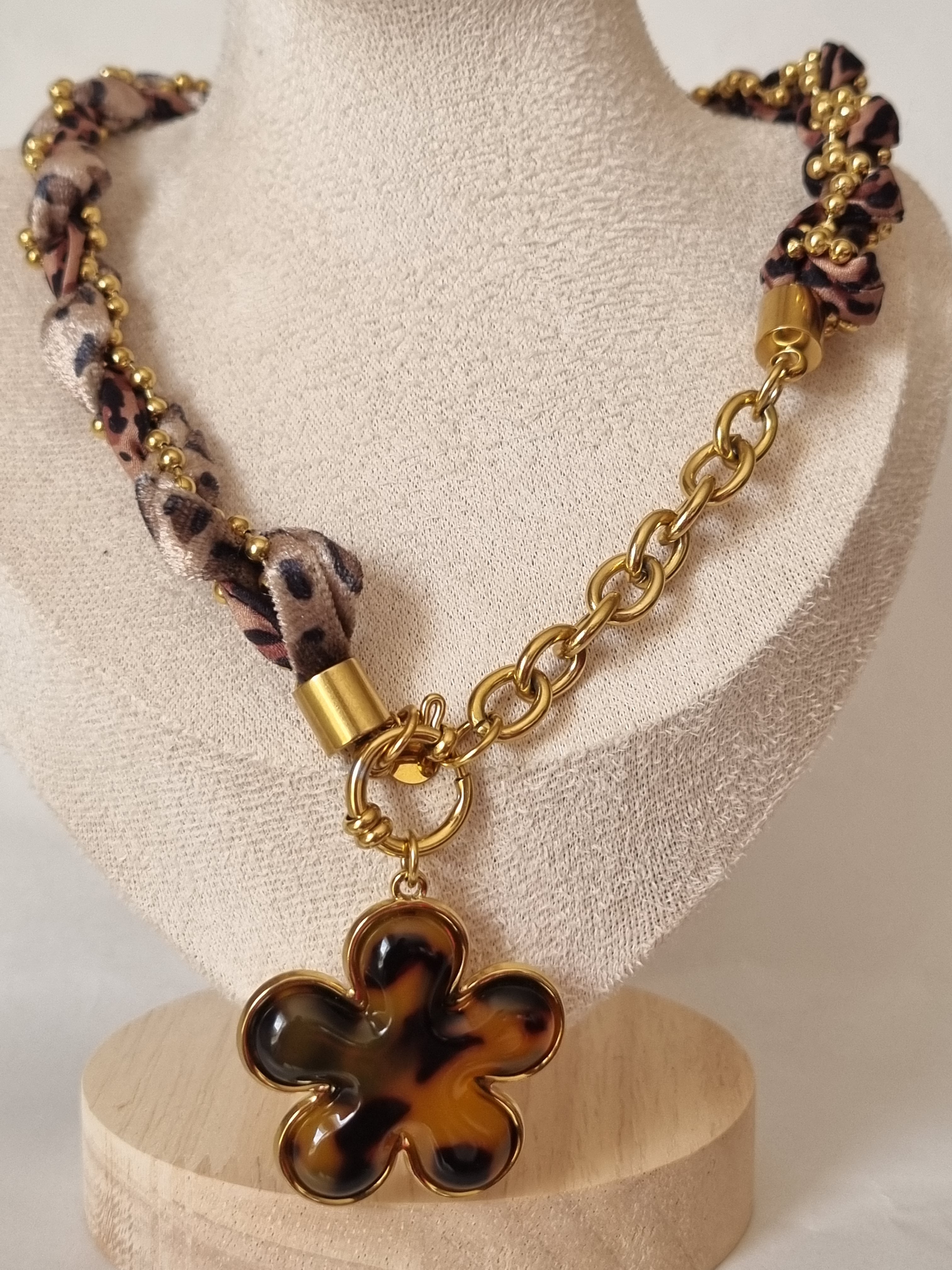 Collier Fleur Écaille & Ruban Léopard