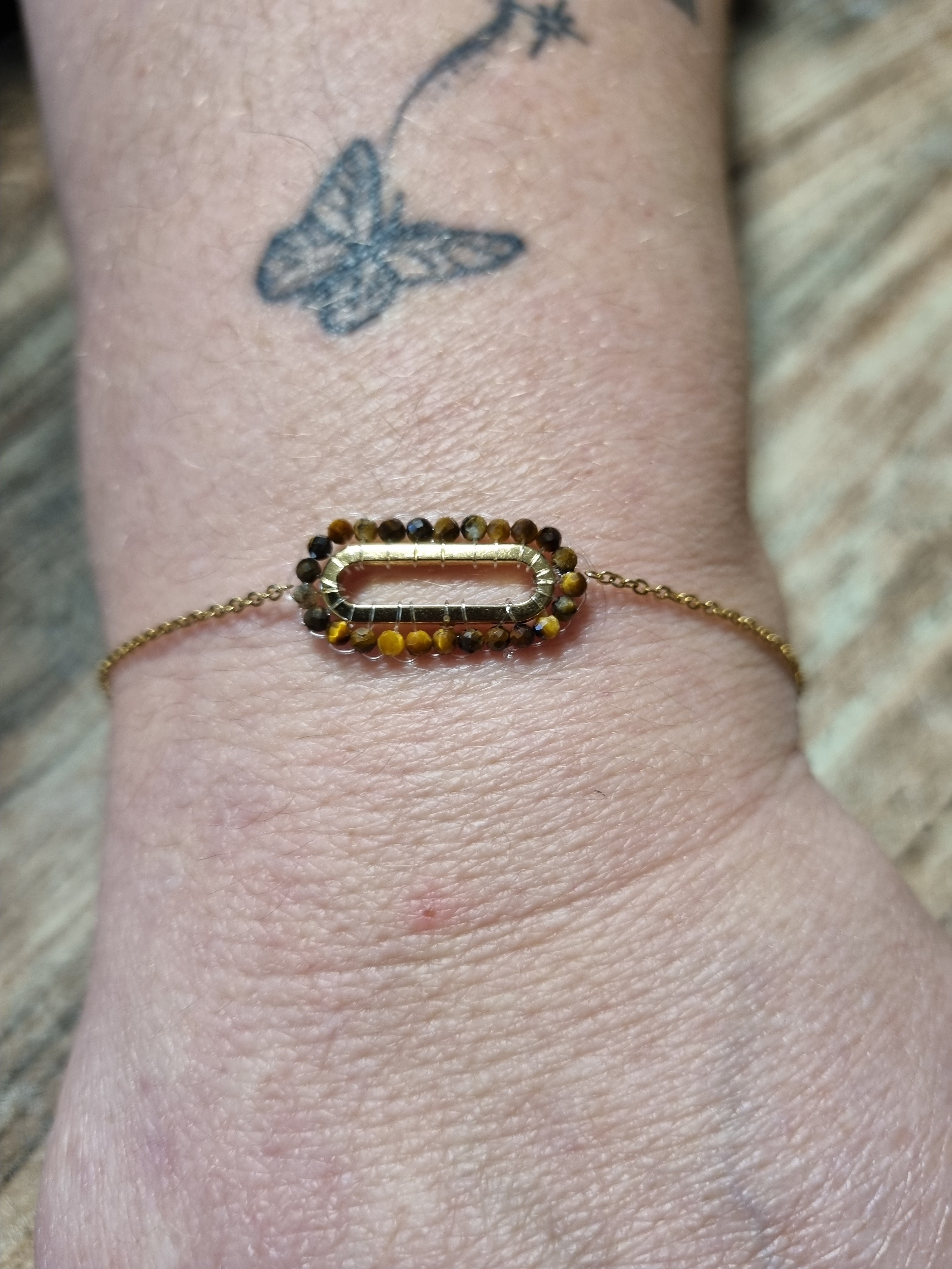 Bracelet doré pierre ambrée