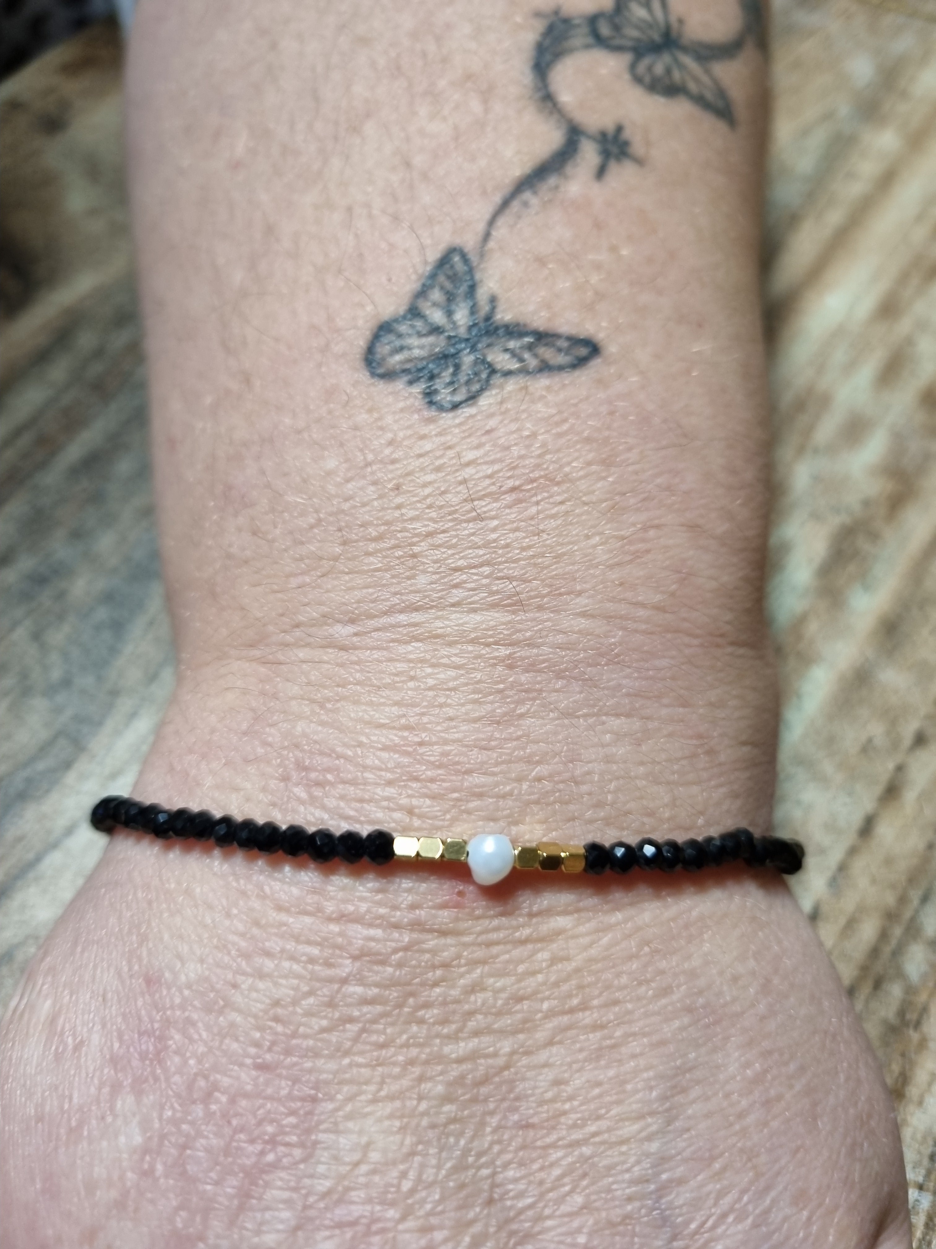 Bracelet doré perle blanche