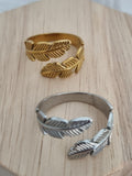 Bague Plume Dorée – Légèreté & Élégance Intemporelle