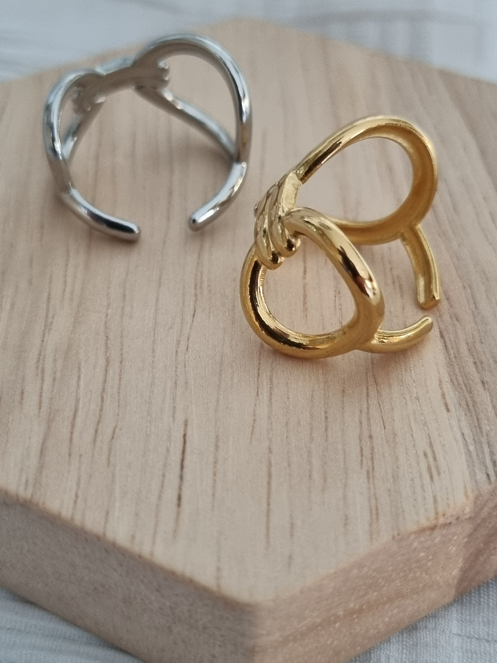 Bague Nœud Élégant
