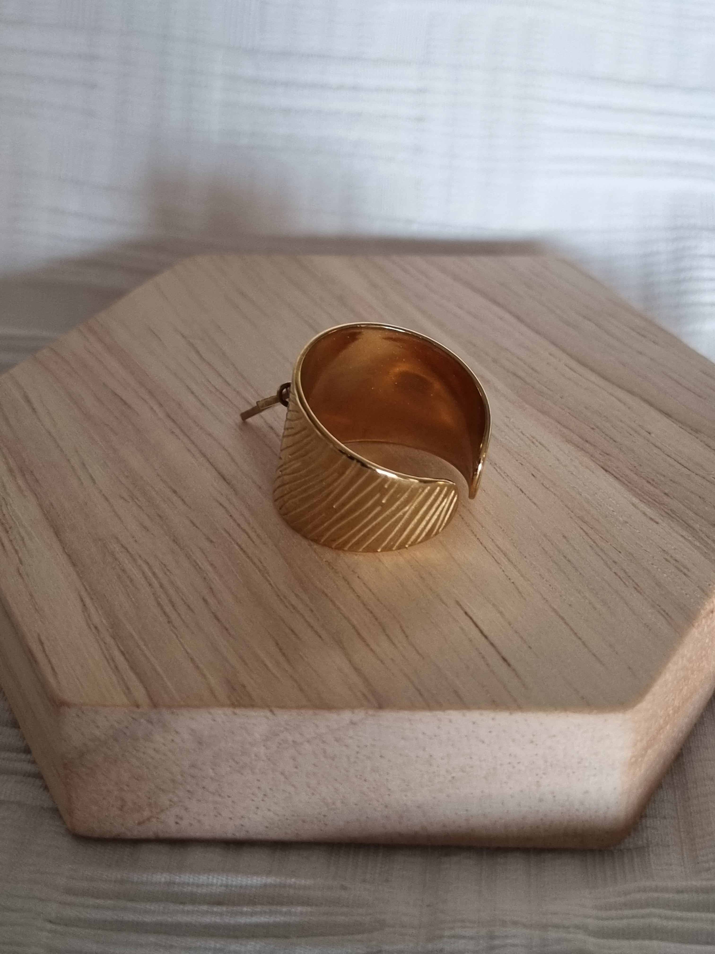 Bague étoile dorée