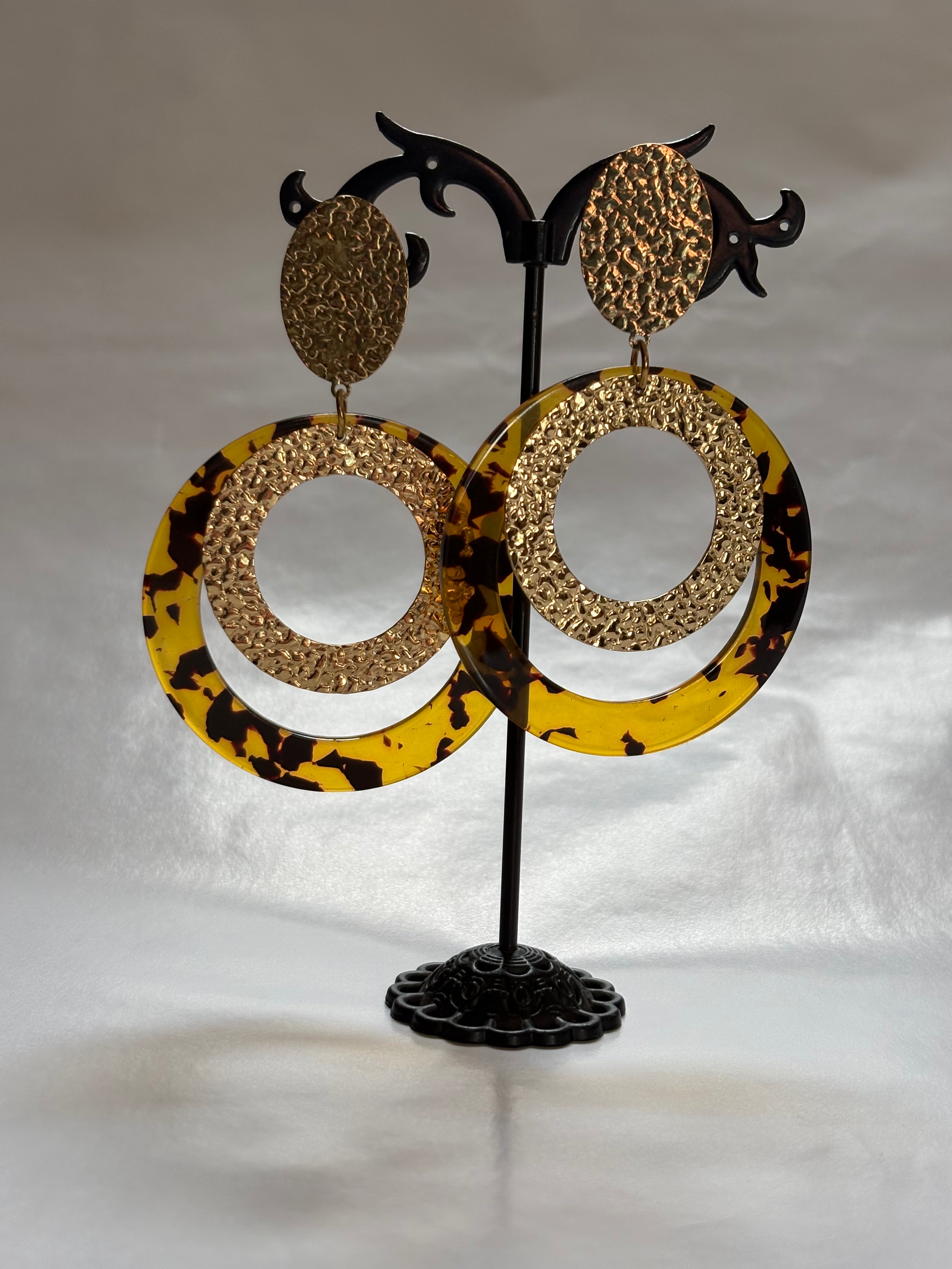Boucles d'oreilles martelée doré léopard